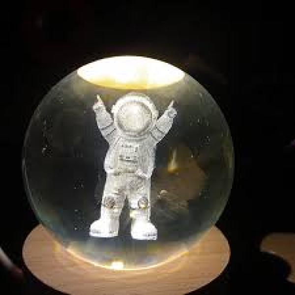 "كرات الكريستال" translates to **"crystal balls"** in English.